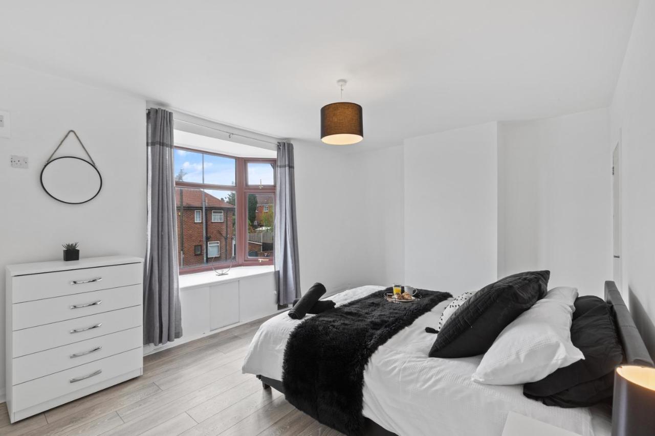 Nuneaton - Ideal 3 Bedroom, Wi-Fi Parking, Sleeps 6 - Jrr Stays Exterior foto